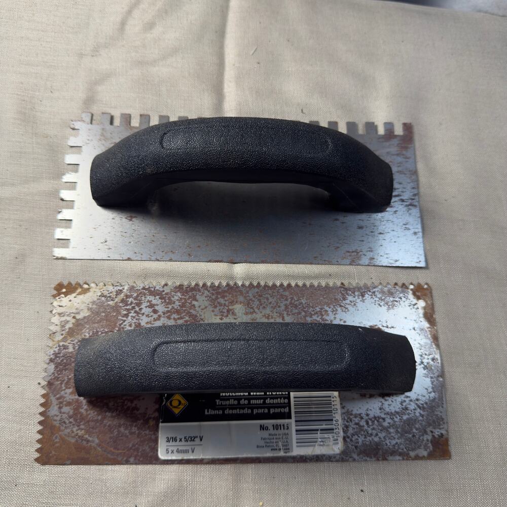 2pc Notched Tile Flooring Trowel Lot QEP 10115 V Notch Thinset Adhesive